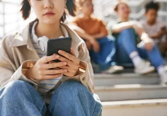 The Breaking the Silence: Advocate Training on Teen Dating Violence